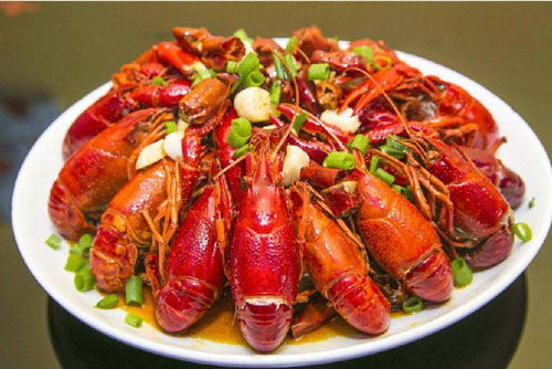 小龍蝦好吃卻難洗？別愁，環(huán)速噴淋清洗機(jī)來幫您